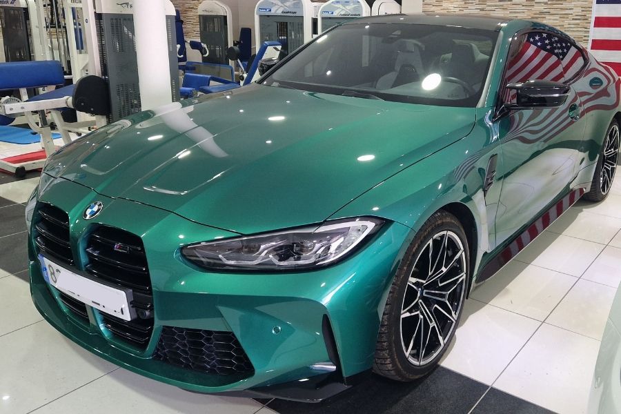 BMW M4