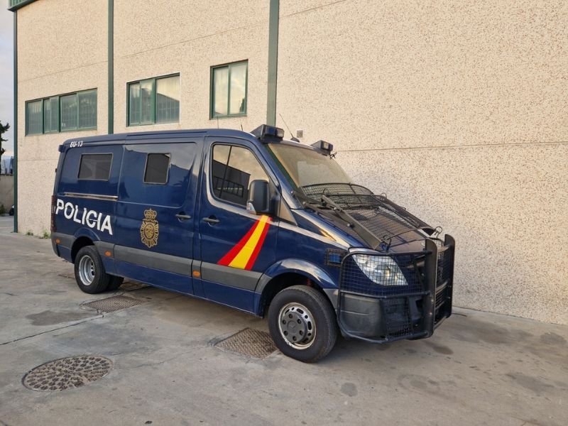 catálogo vehículos policiales